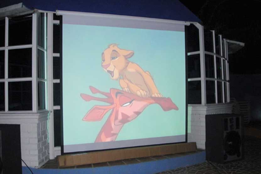 “CINEMA” PANTALLA GIGANTE