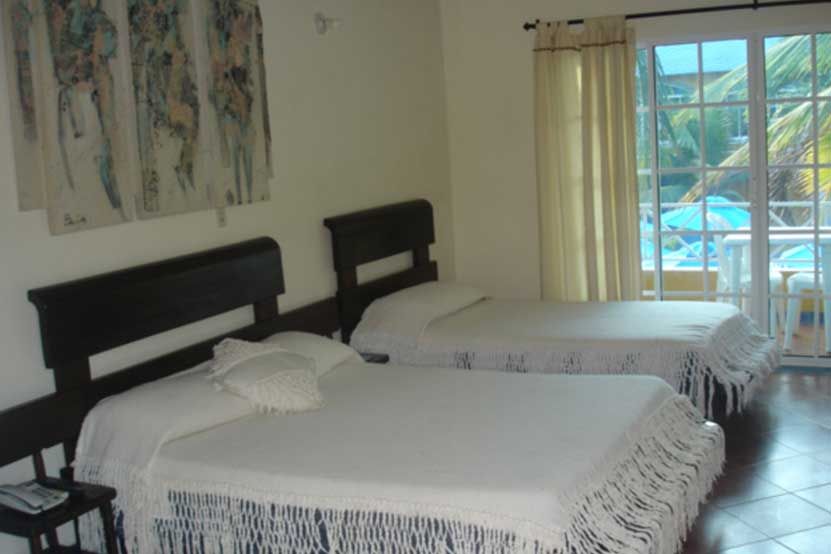 HABITACIONES